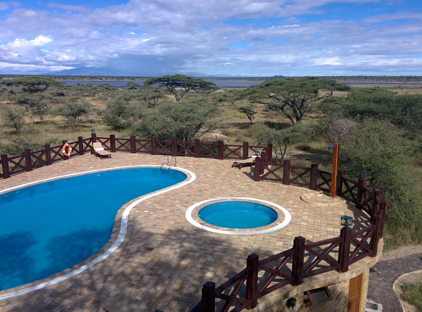 Lake Ndutu Luxury Lodge9